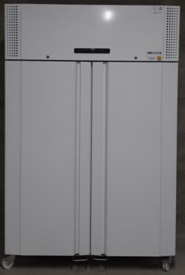 Demo model Gram BioPlus ER1400 dubbeldeurs laboratorium koelkast