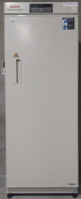 Occasion Sanyo MDF-U333 laboratorium vrieskast
