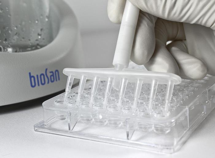 Biosan FTA-1 - 8-kanaals aspiratietip met houder