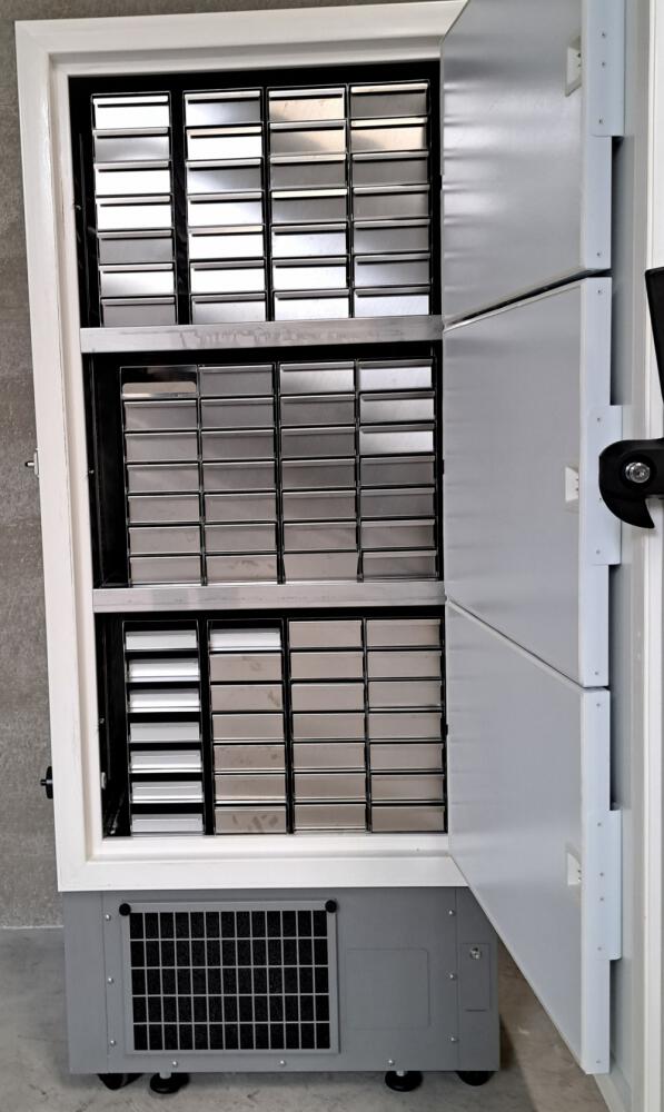 Occasion Eppendorf U535-86 -80°C vrieskast met laderekken