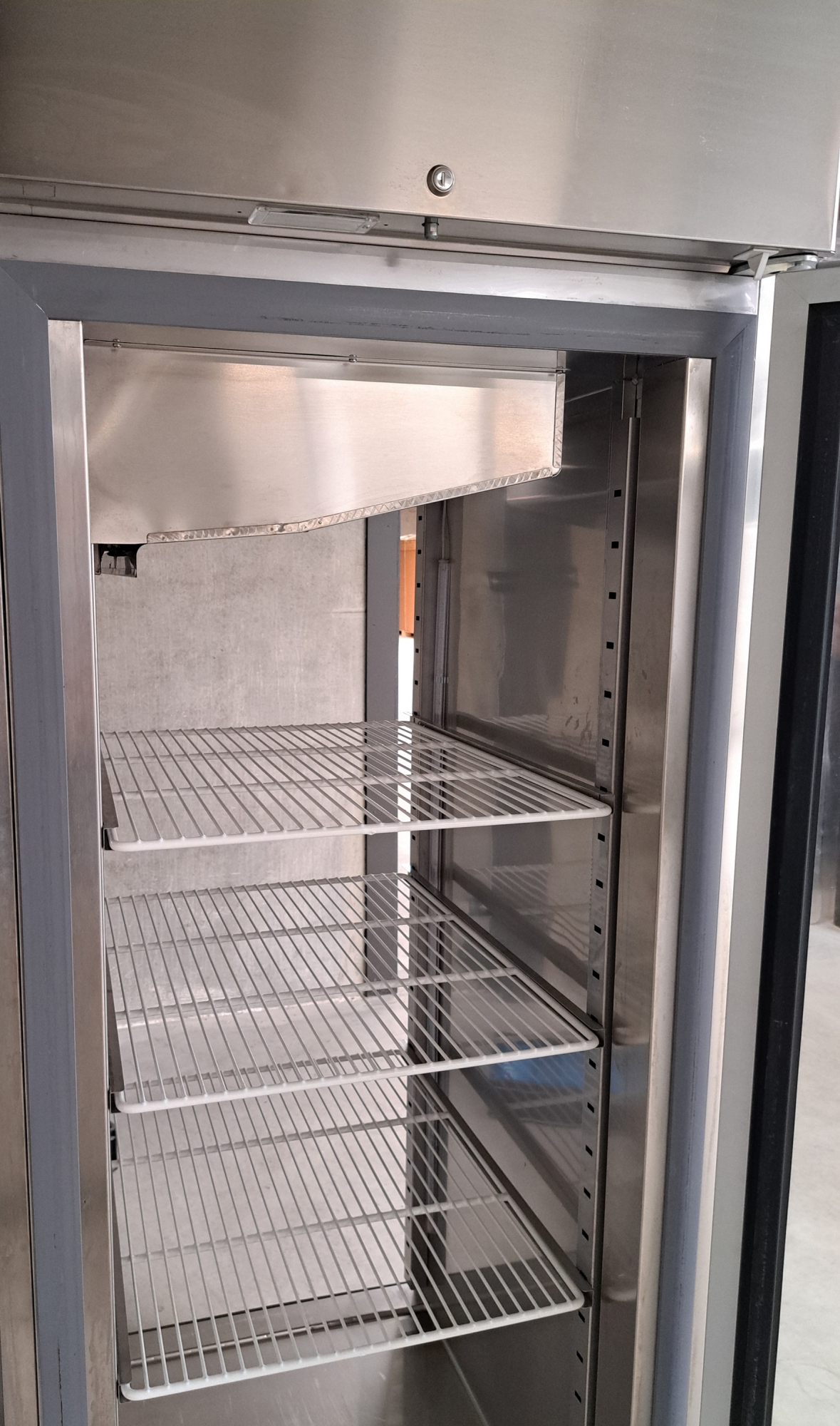 Occasion Evermed MPR 625 S P-T doorgeefkoelkast met glasdeuren